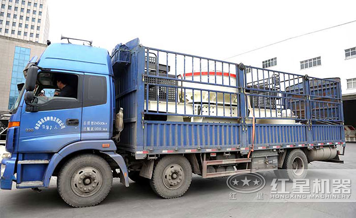 紅星卵石破碎機(jī)發(fā)貨了