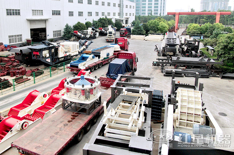 可移動石子破碎機廠區發貨現場