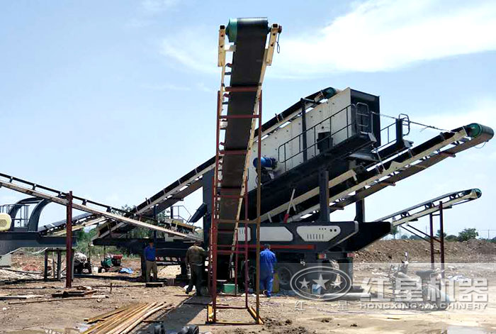 紅星技術工人為用戶現(xiàn)場安裝 紅星技術工人為用戶現(xiàn)場安裝