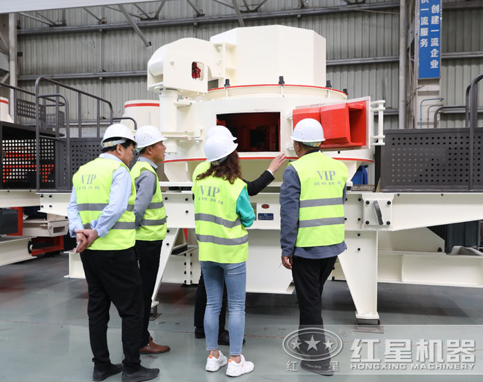 印度客戶參觀車間現(xiàn)場