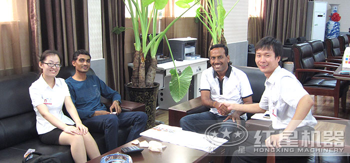 印度尼西亞用戶(hù)與紅星人員洽談