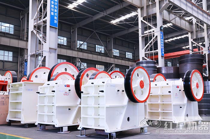 PE-1000×1200型時(shí)產(chǎn)400噸的顎式破碎機(jī) PE-1000×1200型時(shí)產(chǎn)400噸的顎式破碎機(jī)