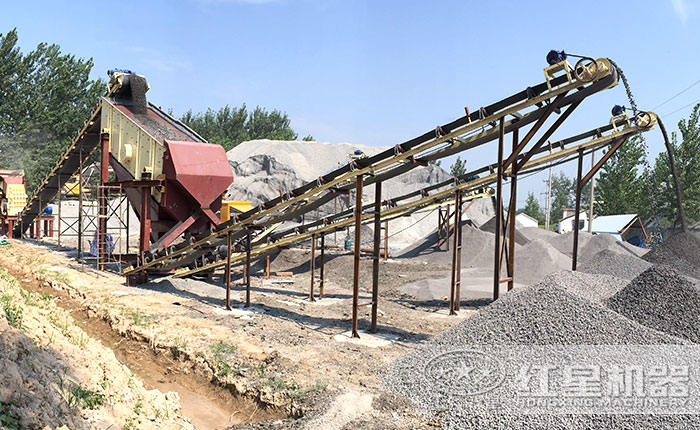 配合振動篩下的皮帶輸送機