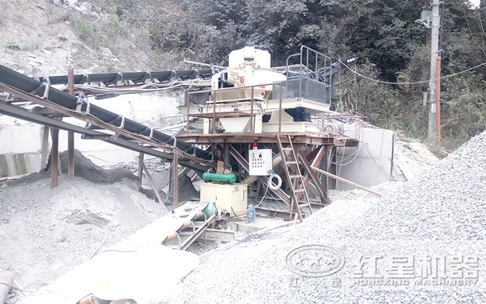 沖擊式破碎機制沙生產(chǎn)現(xiàn)場