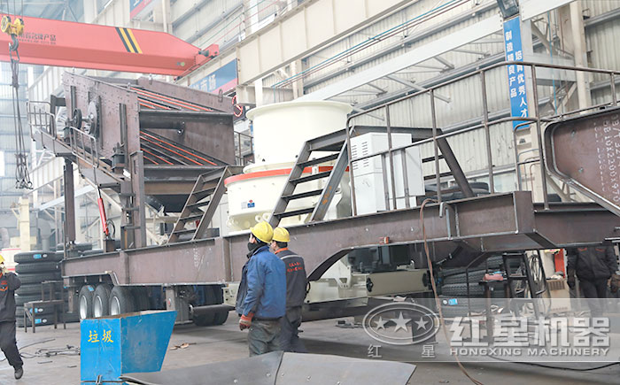 紅星移動環保型制砂機車間安裝中