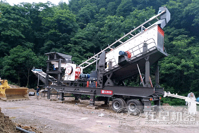 四合一“多功能”移動碎石機器 四合一“多功能”移動碎石機器