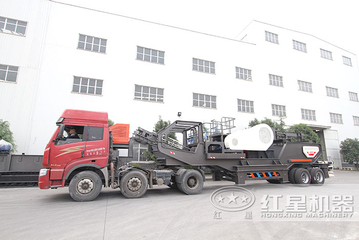 汽車式流動(dòng)破碎機(jī)_汽車移動(dòng)破碎設(shè)備