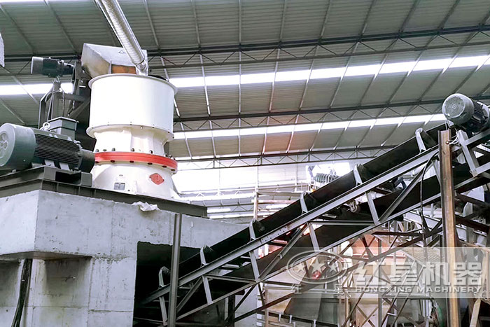 單缸圓錐破碎機(jī)施工現(xiàn)場(chǎng) 單缸圓錐破碎機(jī)施工現(xiàn)場(chǎng)