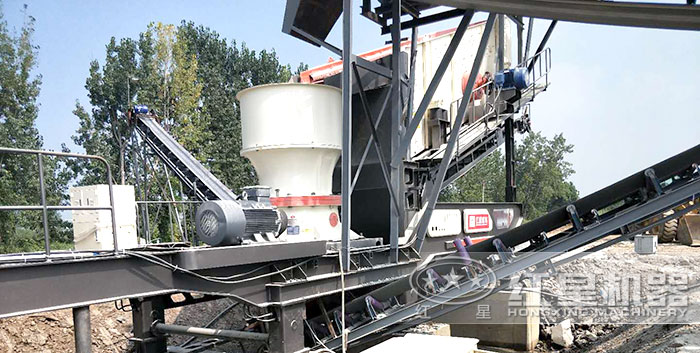 移動(dòng)單缸圓錐破碎機(jī) 移動(dòng)單缸圓錐破碎機(jī)