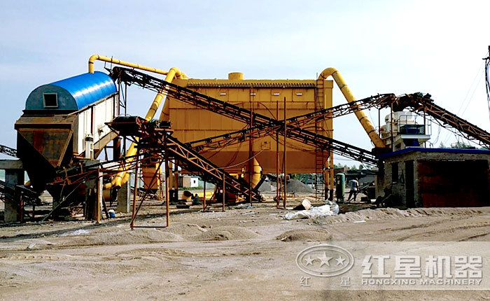 河卵石制砂環(huán)保現(xiàn)場