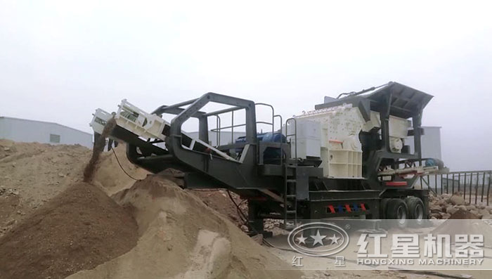 小型車式流動石子粉碎機現場 小型車式流動石子粉碎機現場