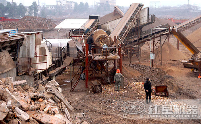 建筑垃圾粉碎現場