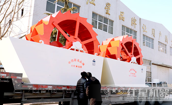 客戶到廠考察選購洗砂機