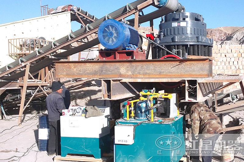 復合型圓錐破碎機客戶現場