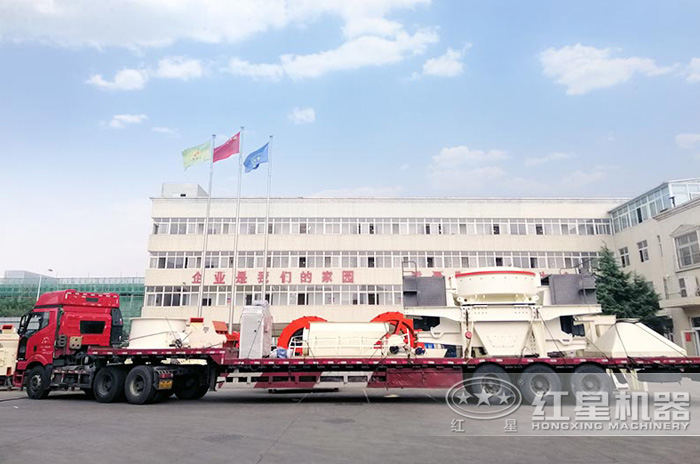 治沙機發往客戶現場 治沙機發往客戶現場