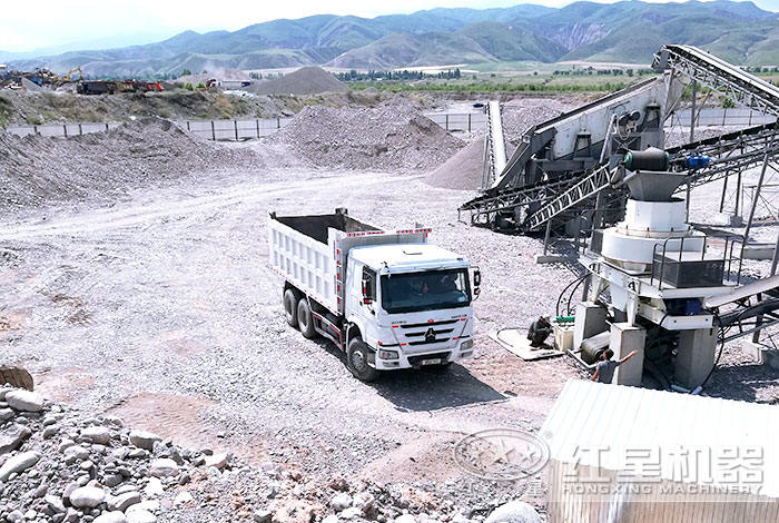 VSI制砂機(jī)作業(yè)現(xiàn)場(chǎng) VSI制砂機(jī)作業(yè)現(xiàn)場(chǎng)