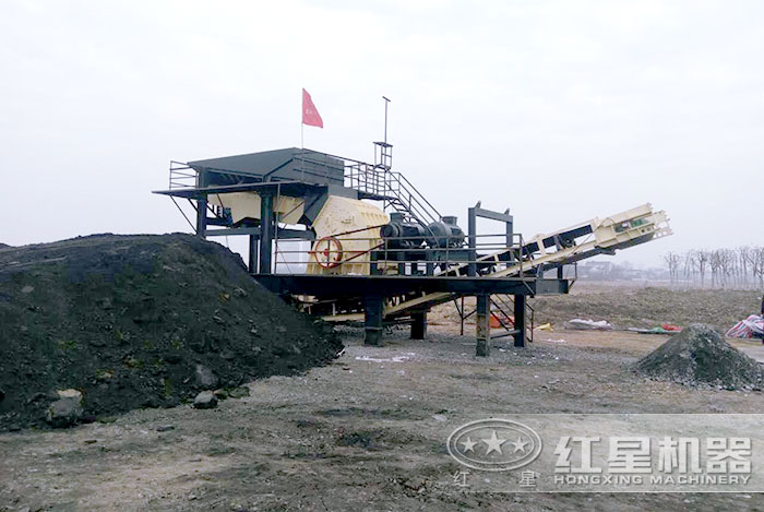 碎煤機作業(yè)現(xiàn)場 碎煤機作業(yè)現(xiàn)場