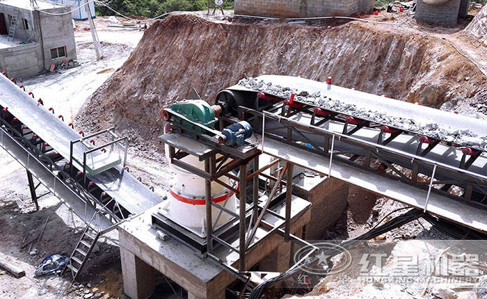 單杠圓錐破碎機現場