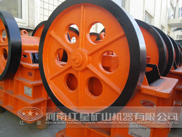 鄂式破碎機(jī)