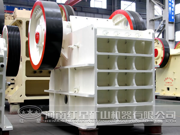 海泡石顎式破碎機(jī)結(jié)構(gòu)