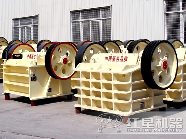 簡擺顎式破碎機