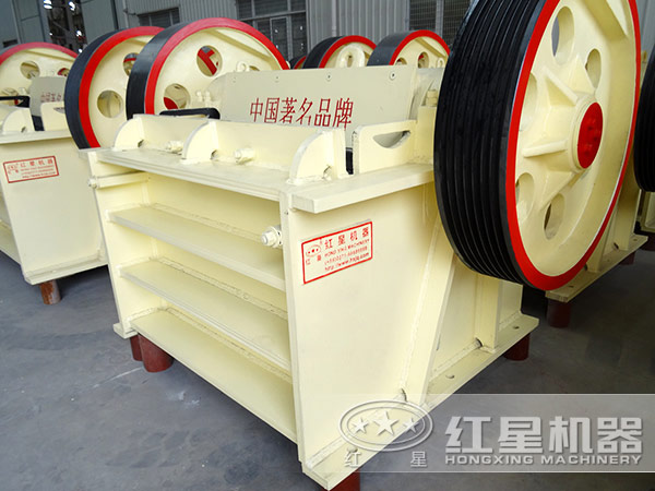 青石碎石機(jī)多少錢一臺(tái)？