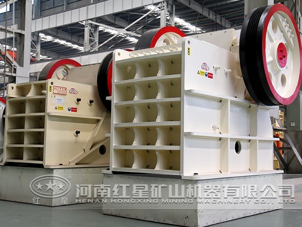 大型顎式破碎機