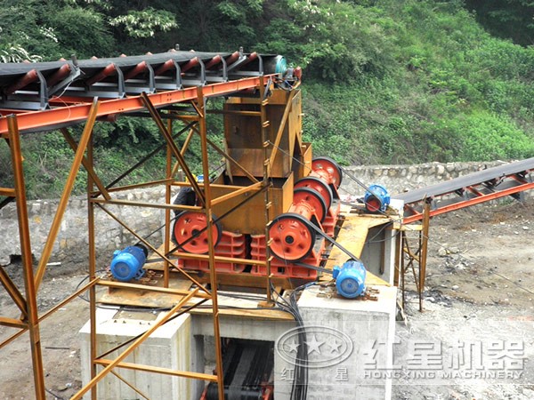 節(jié)能顎破機(jī)現(xiàn)場