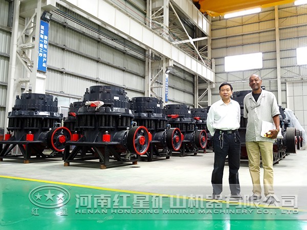 鉛鋅礦圓錐破碎機(jī)